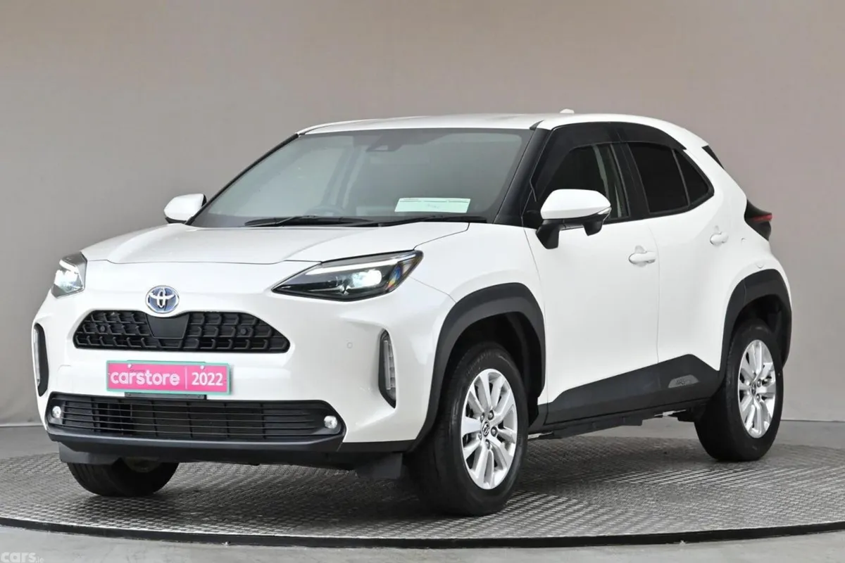 Toyota Yaris Cross SUV, Petrol Hybrid, 2022, White