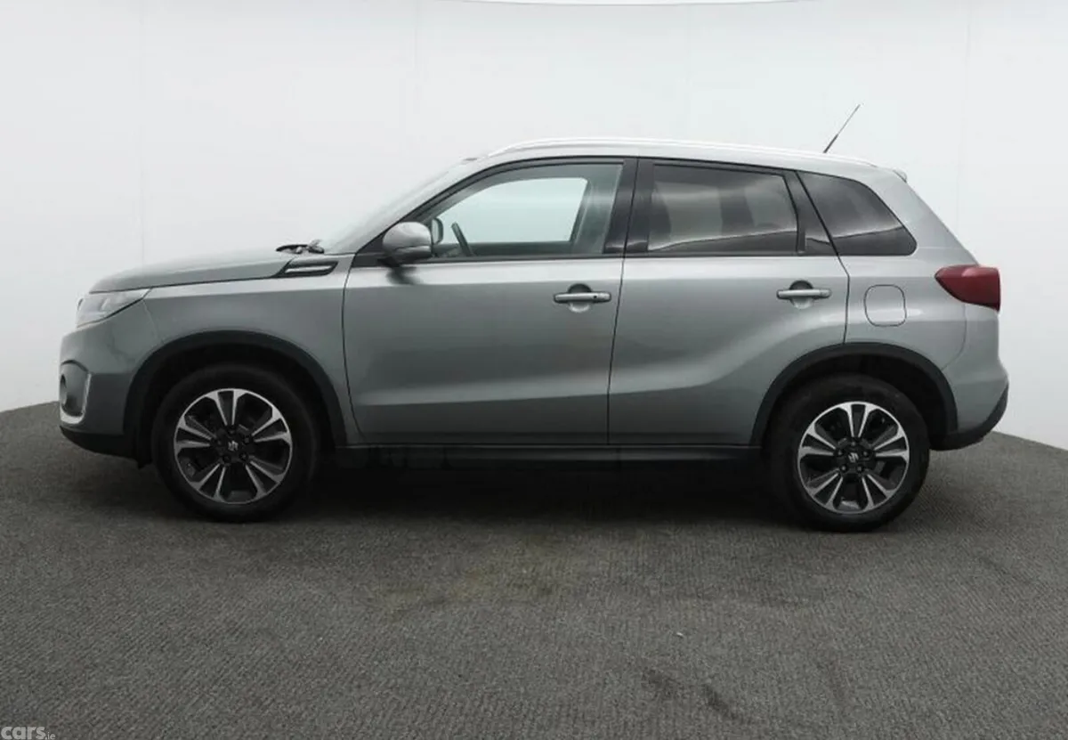 Suzuki Vitara SUV, Petrol Hybrid, 2024, Grey