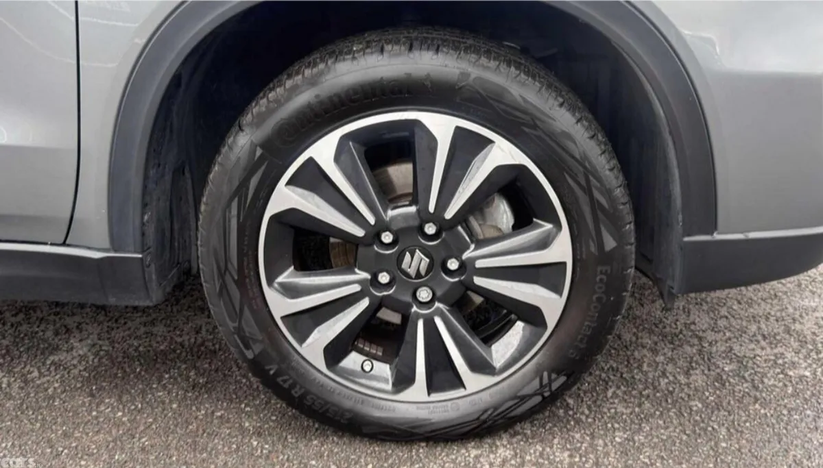 Suzuki Vitara SUV, Petrol Hybrid, 2024, Grey