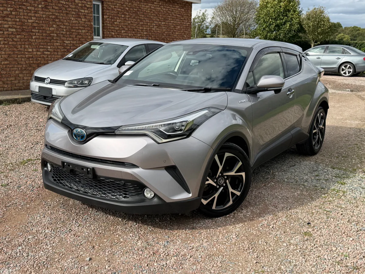 Toyota C-HR SUV, Petrol Hybrid, 2019, Silver