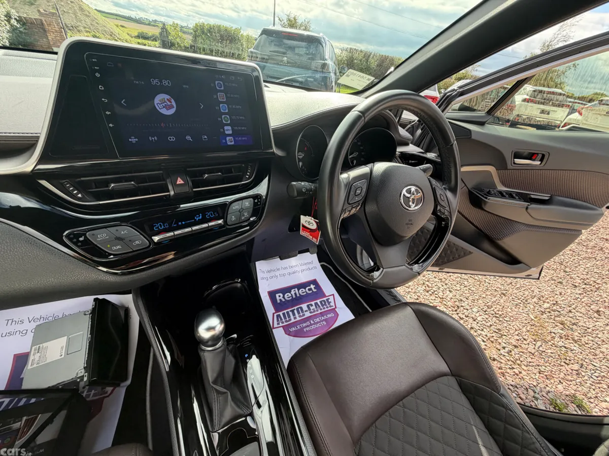 Toyota C-HR SUV, Petrol Hybrid, 2019, Silver