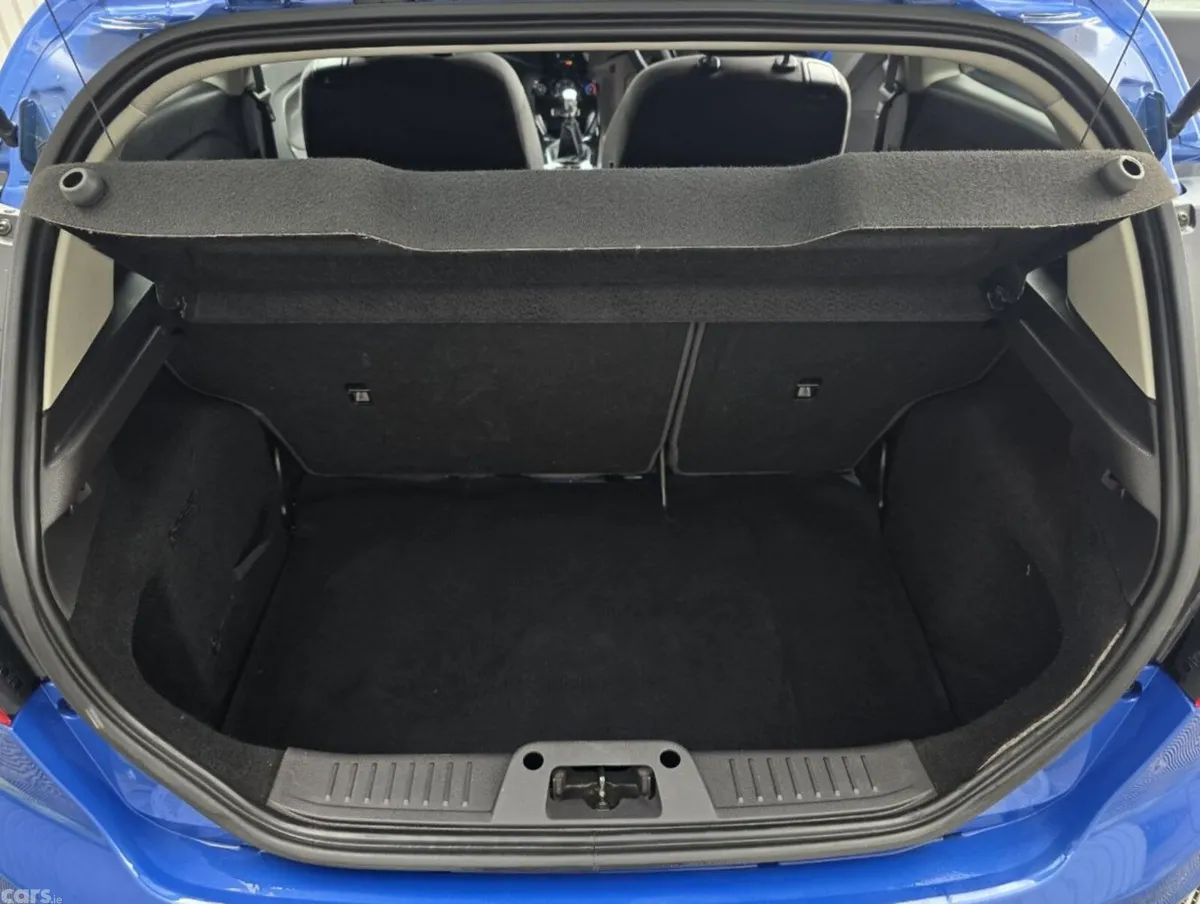 Ford Fiesta Hatchback, Petrol, 2013, Blue