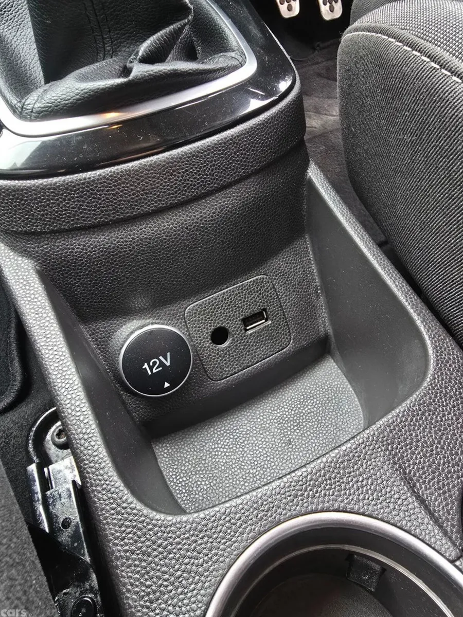 Ford Fiesta Hatchback, Petrol, 2013, Blue