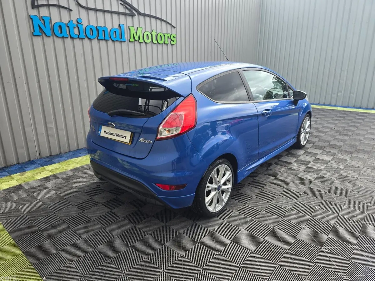 Ford Fiesta Hatchback, Petrol, 2013, Blue