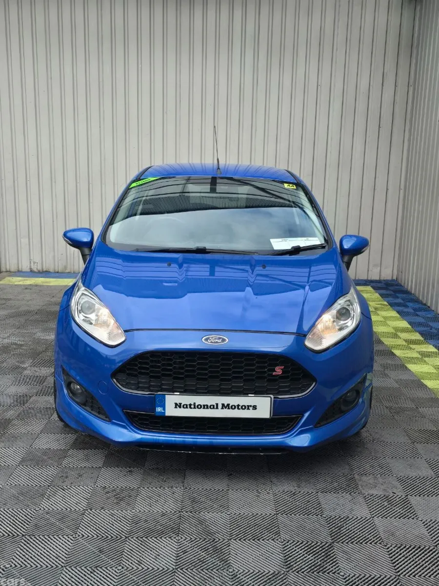 Ford Fiesta Hatchback, Petrol, 2013, Blue