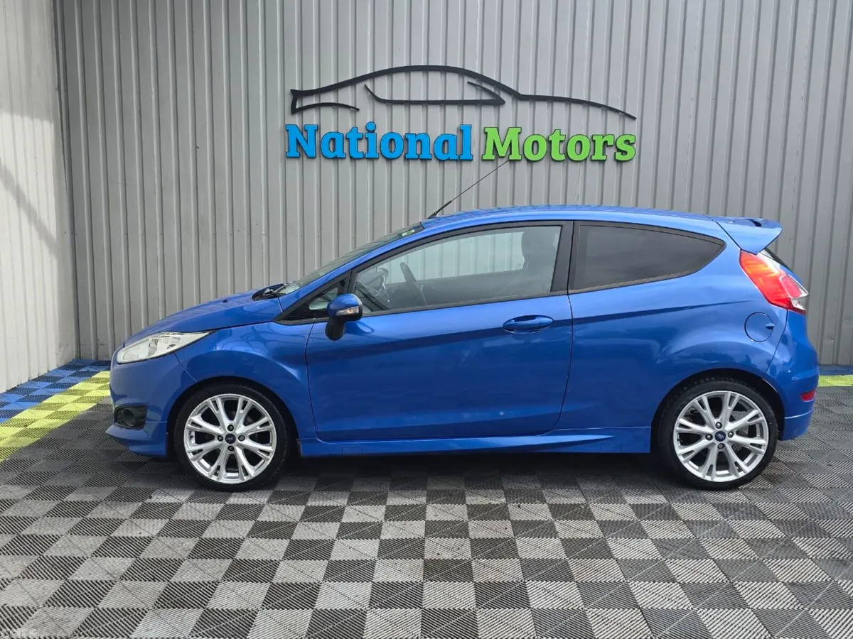 Ford Fiesta Hatchback, Petrol, 2013, Blue