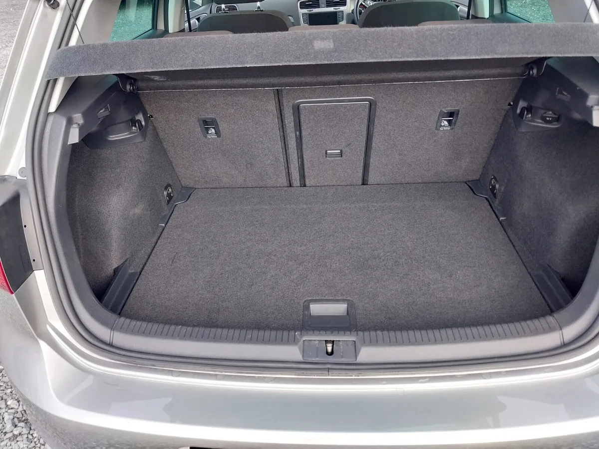 Volkswagen Golf Hatchback, Petrol, 2017, Grey