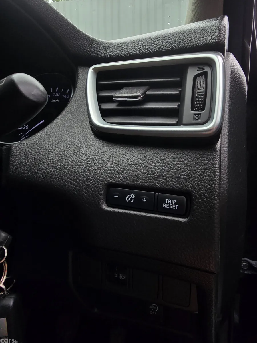Nissan Qashqai MPV, Diesel, 2018, Black