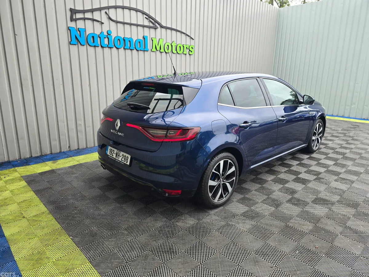 Renault Megane Hatchback, Diesel, 2019, Blue