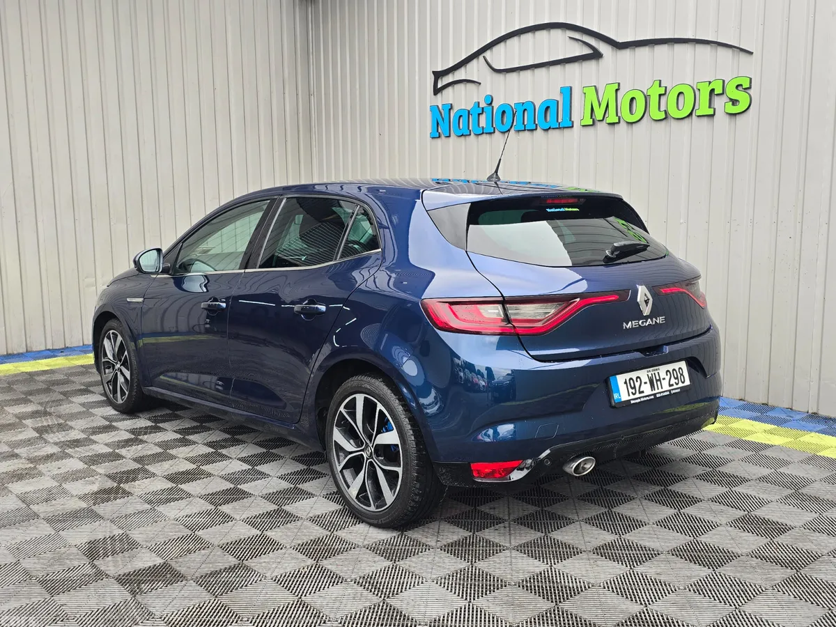 Renault Megane Hatchback, Diesel, 2019, Blue