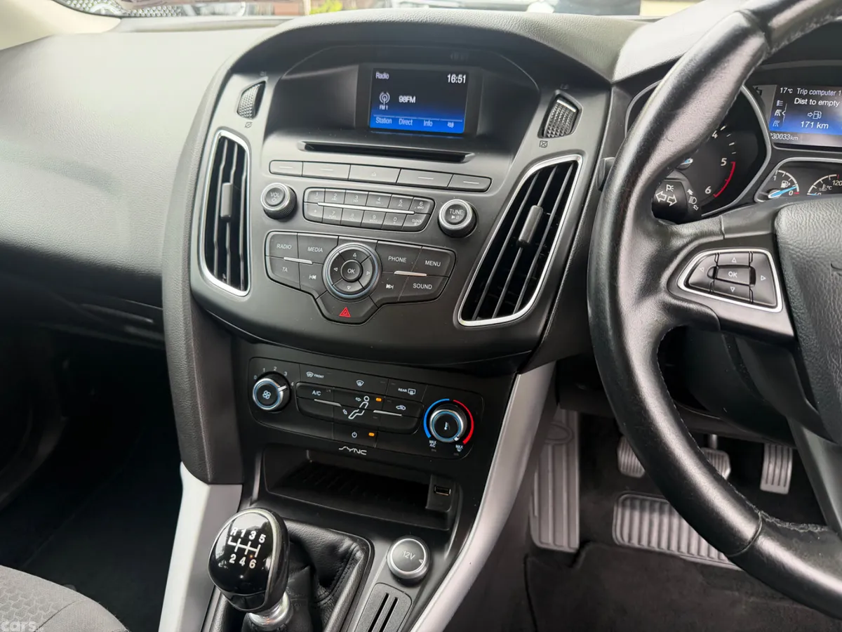 Ford Focus Hatchback, Diesel, 2017, Black