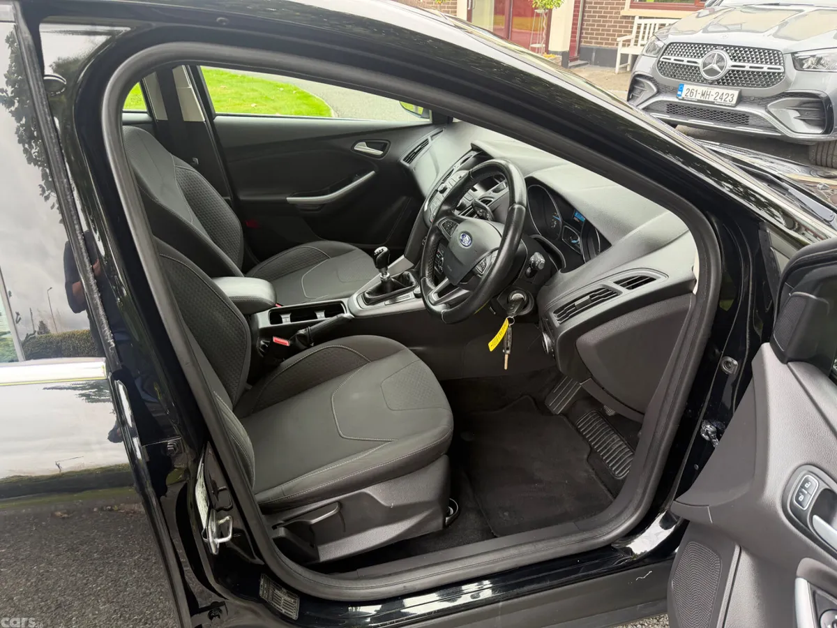 Ford Focus Hatchback, Diesel, 2017, Black