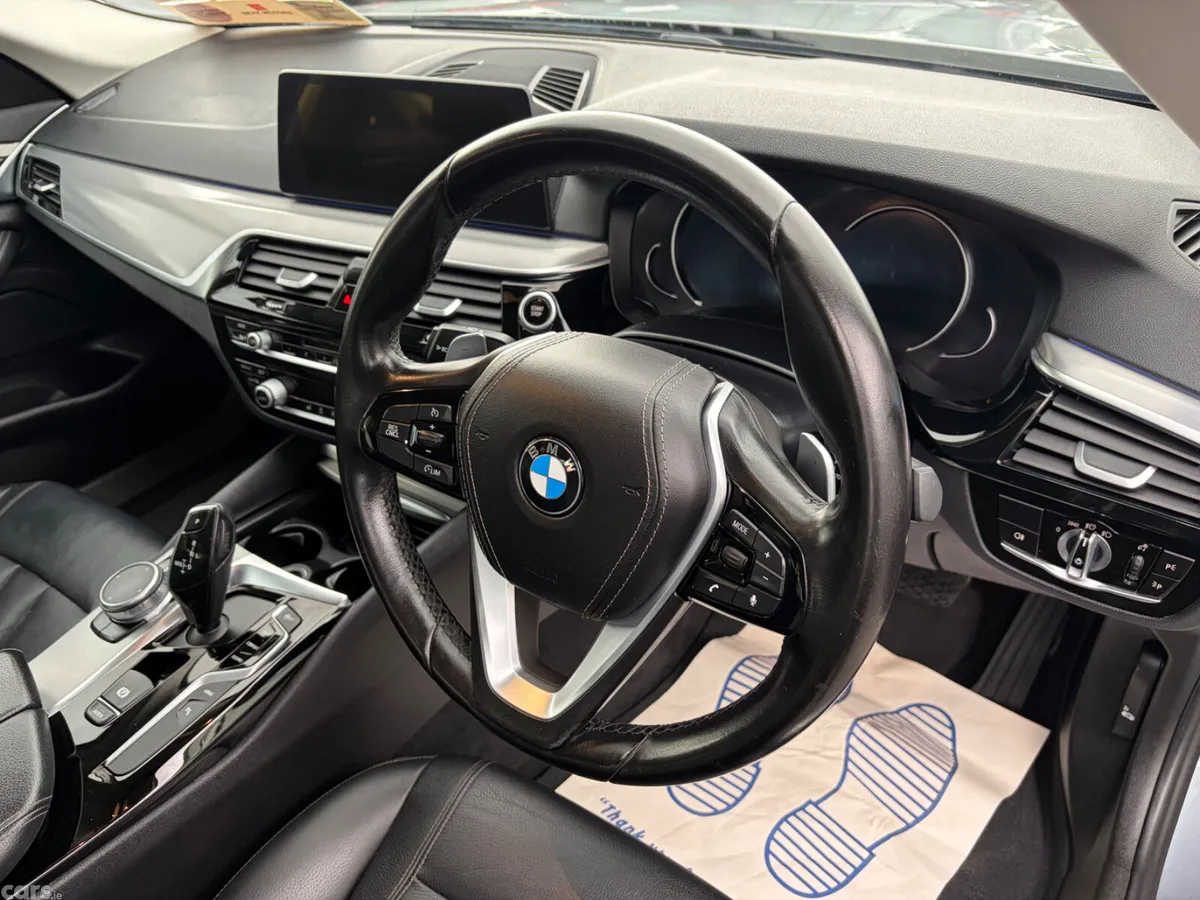 BMW 5-Series Saloon, Petrol Plug-in Hybrid, 2018, Blue