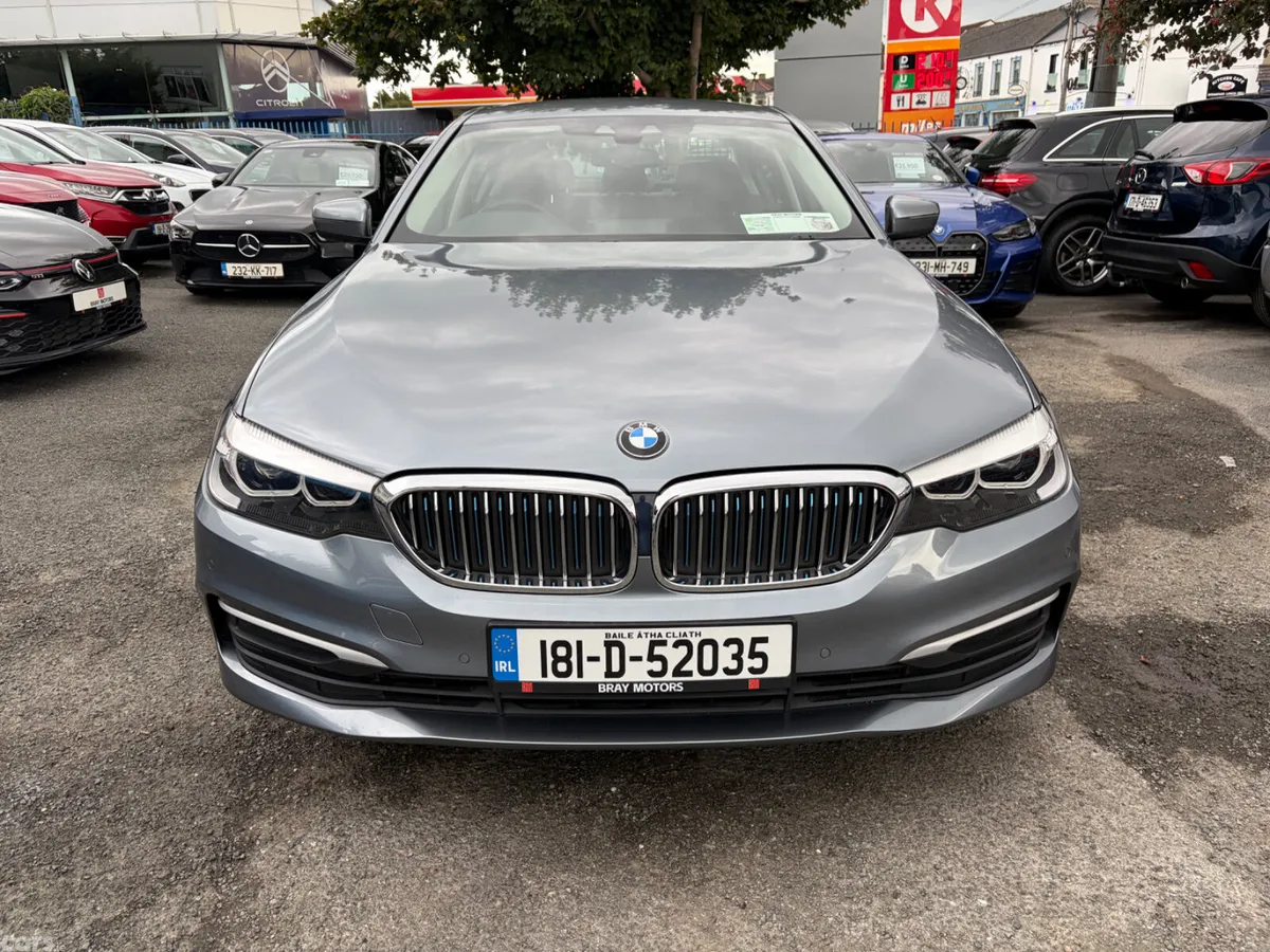 BMW 5-Series Saloon, Petrol Plug-in Hybrid, 2018, Blue