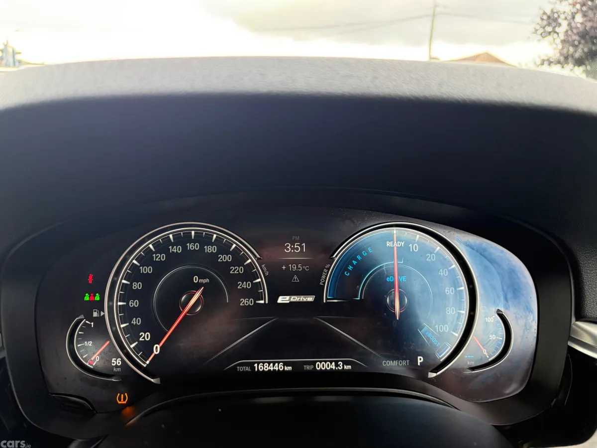 BMW 5-Series Saloon, Petrol Plug-in Hybrid, 2018, Blue