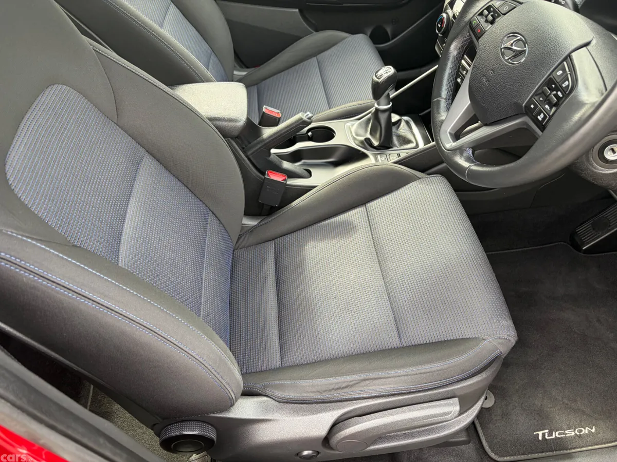 Hyundai Tucson SUV, Diesel, 2017, Red