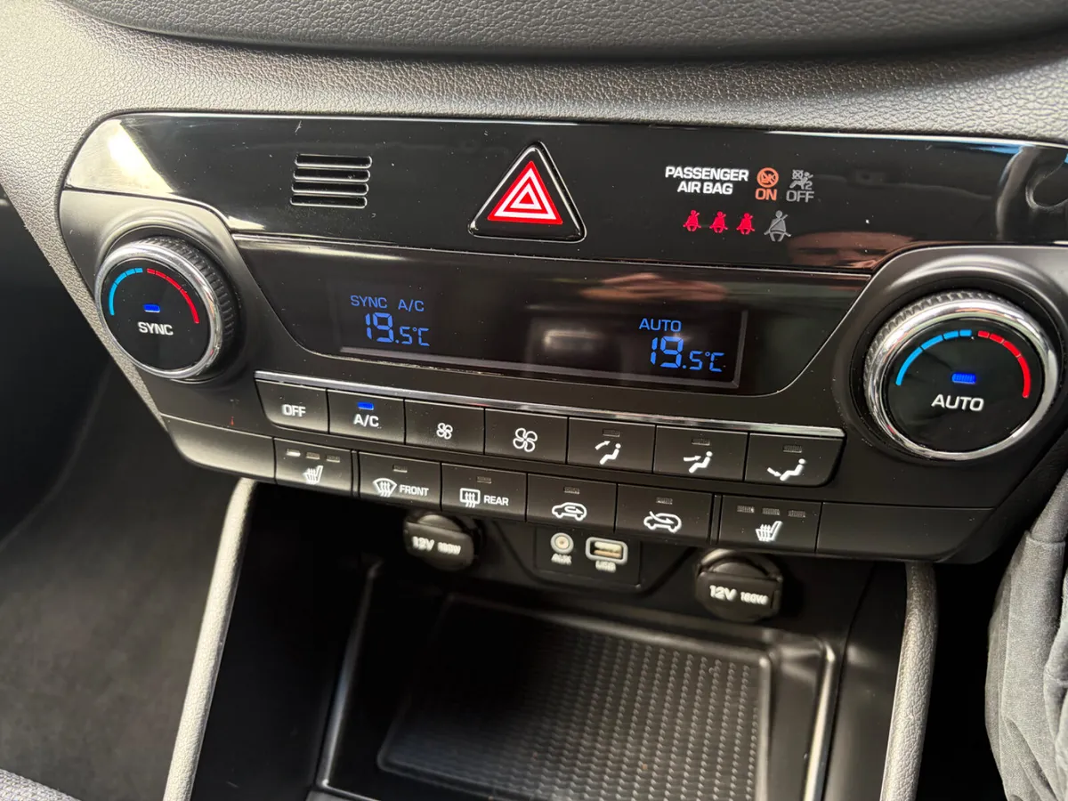 Hyundai Tucson SUV, Diesel, 2017, Red