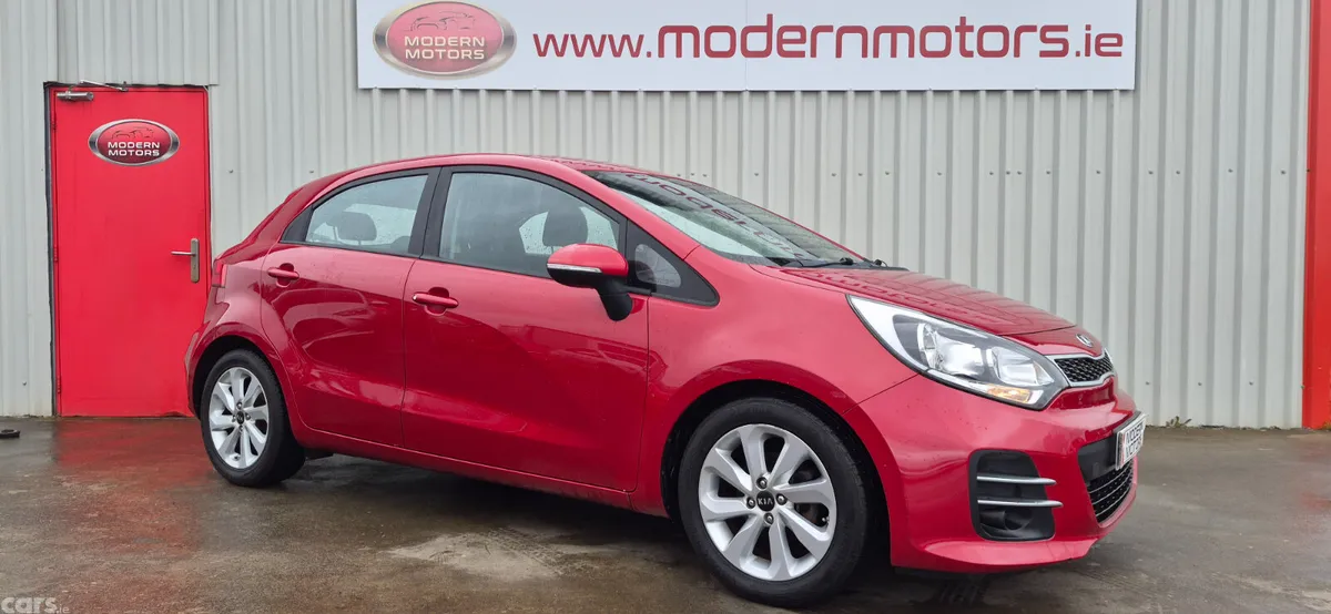 Kia Rio Hatchback, Petrol, 2016, Red