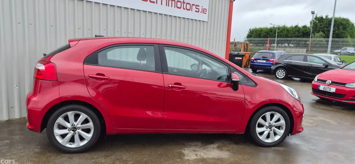 Kia Rio Hatchback, Petrol, 2016, Red