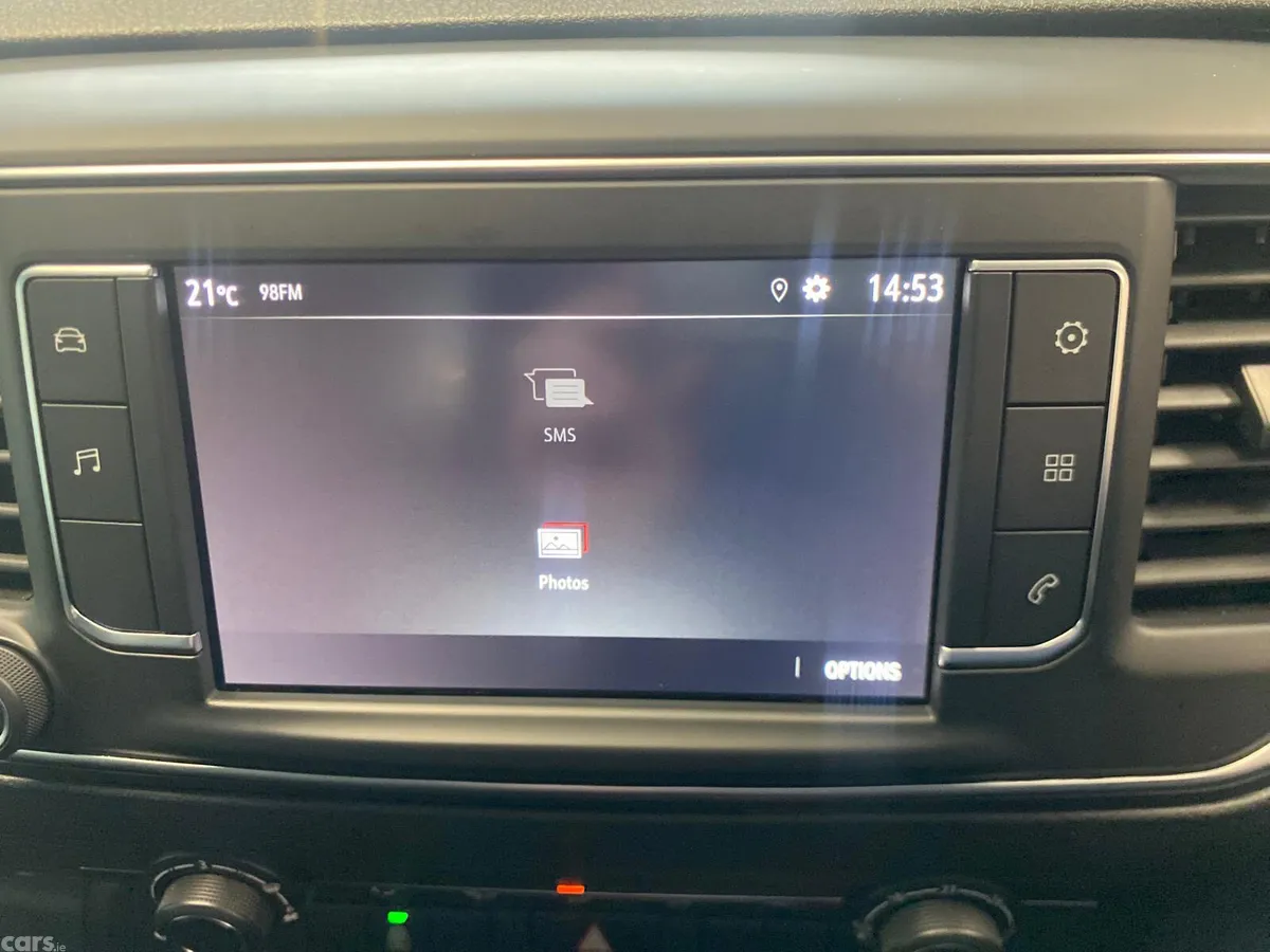 Vauxhall Vivaro MPV, Electric, 2023, White