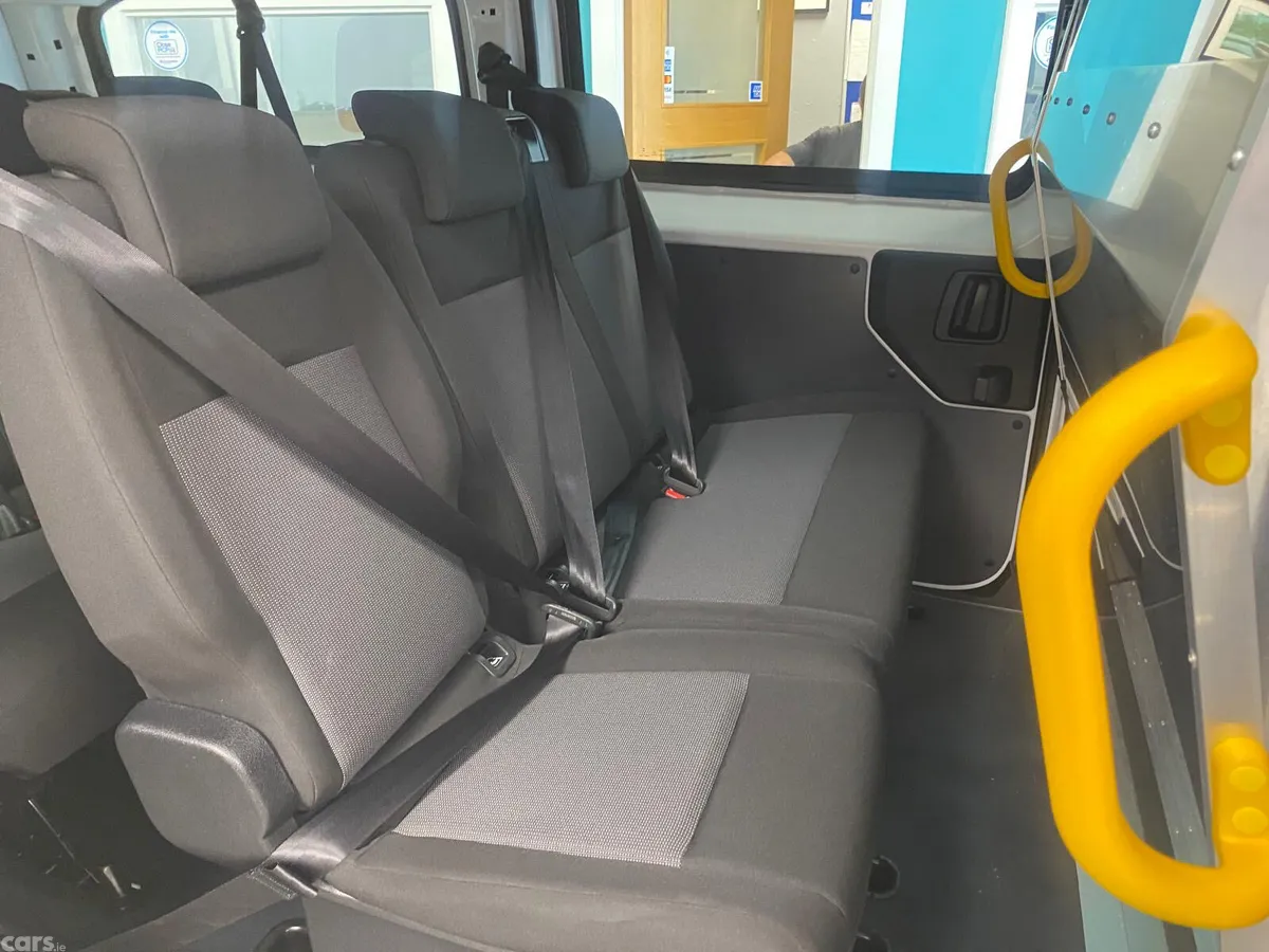 Vauxhall Vivaro MPV, Electric, 2023, White