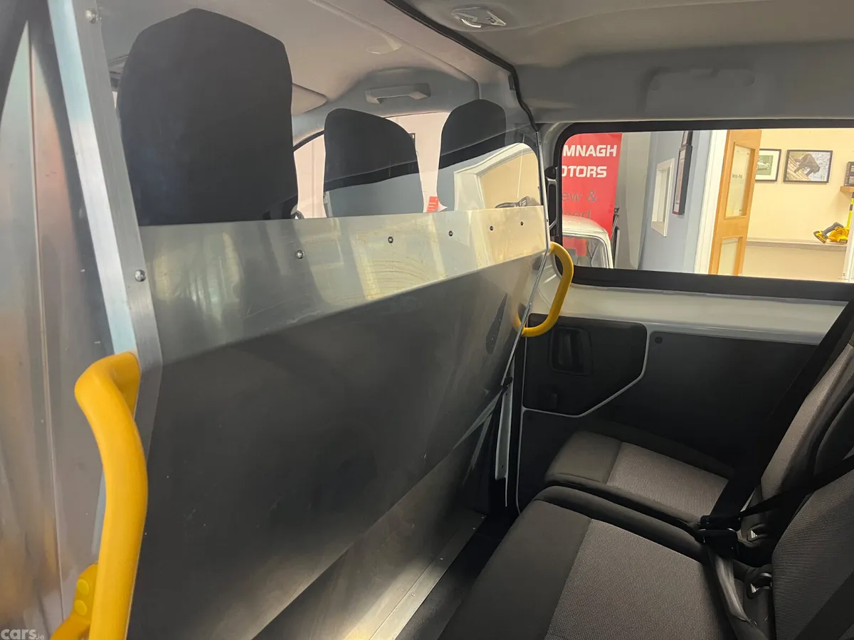 Vauxhall Vivaro MPV, Electric, 2023, White