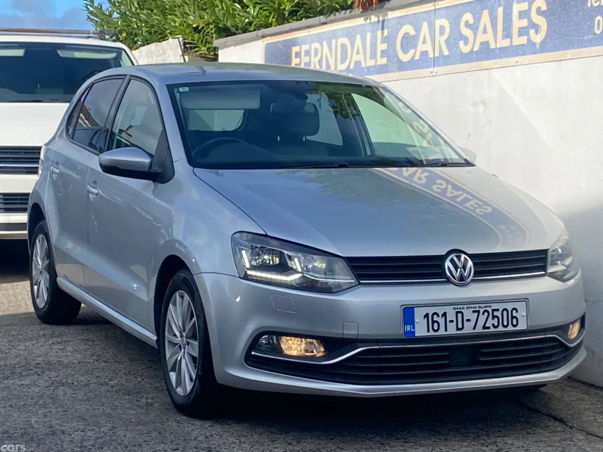 Volkswagen Polo Hatchback, Petrol, 2016, Silver