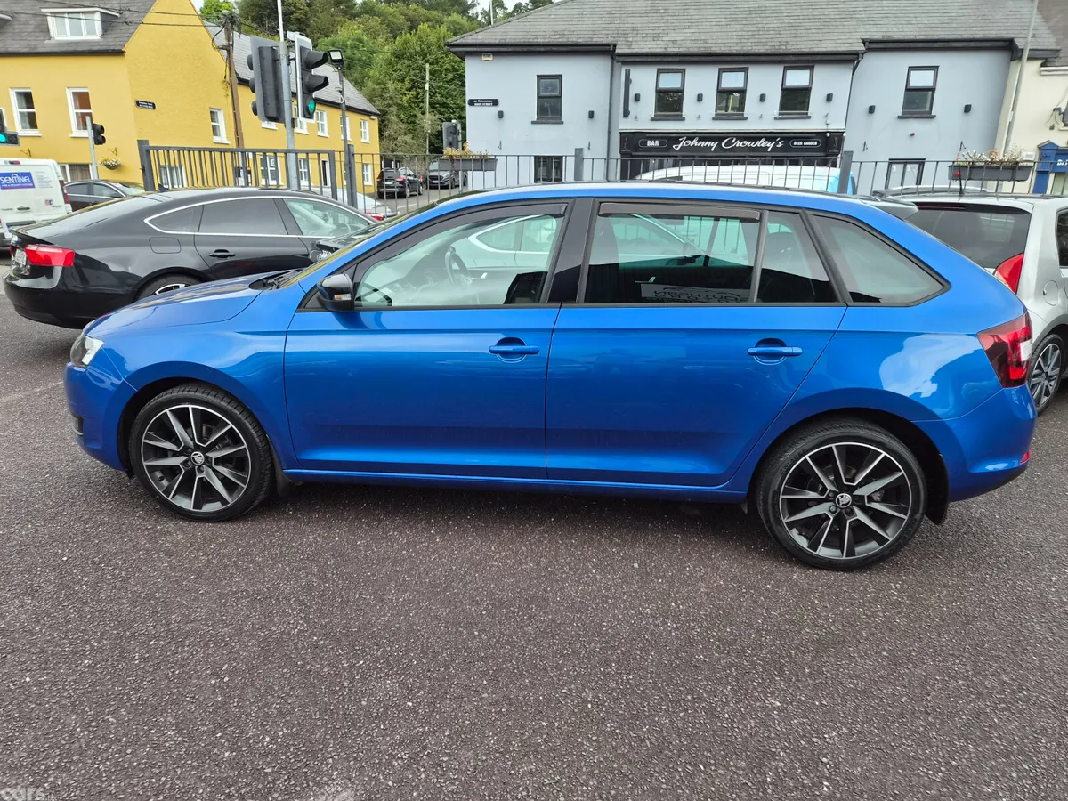 Skoda Rapid Hatchback, Petrol, 2018, Blue