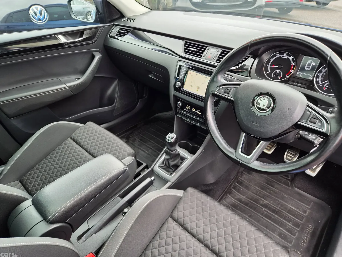 Skoda Rapid Hatchback, Petrol, 2018, Blue