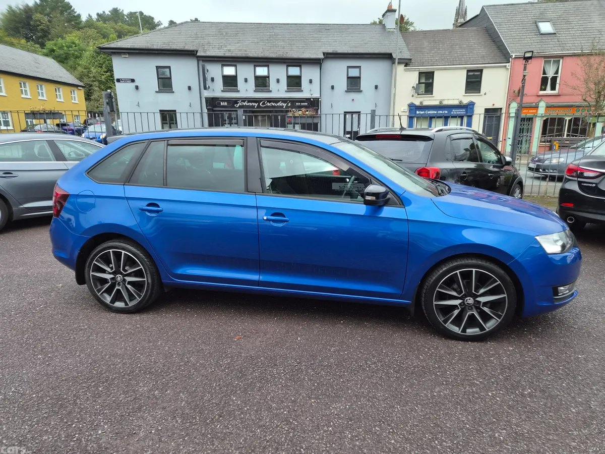 Skoda Rapid Hatchback, Petrol, 2018, Blue