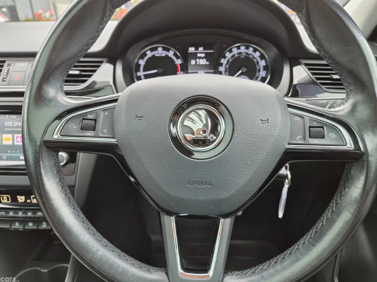 Skoda Rapid Hatchback, Petrol, 2018, Blue