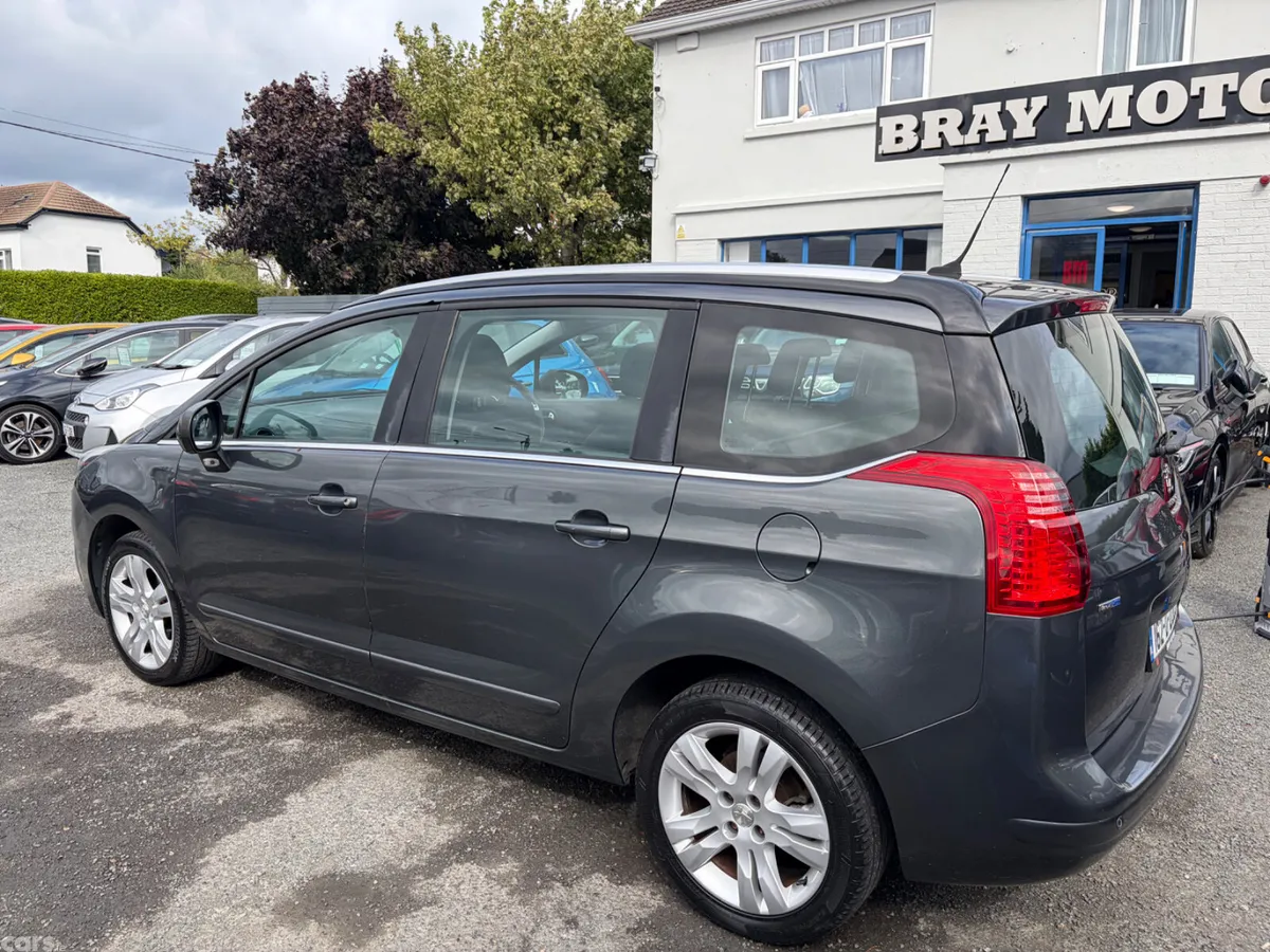 Peugeot 5008 MPV, Diesel, 2016, Grey