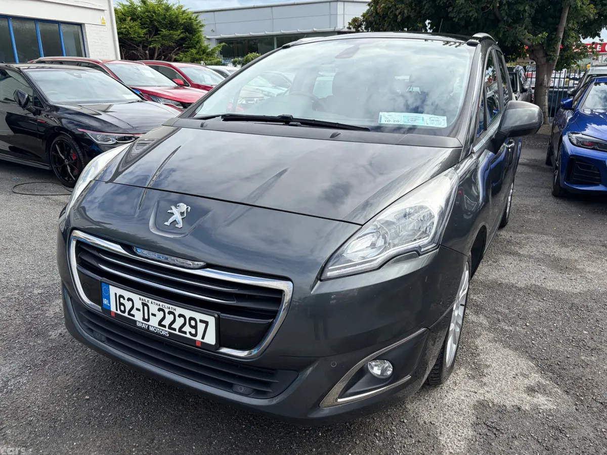 Peugeot 5008 MPV, Diesel, 2016, Grey