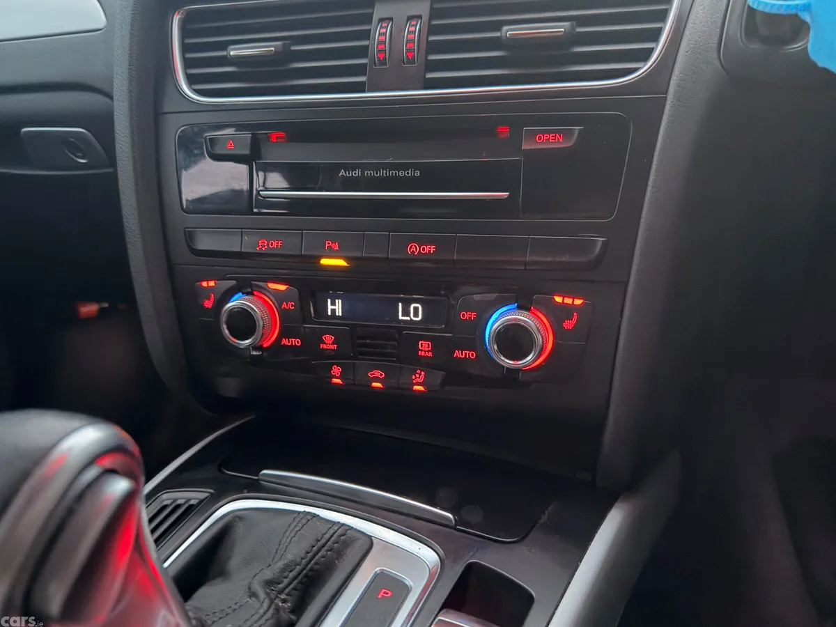 Audi A4 Saloon, Petrol, 2016, White