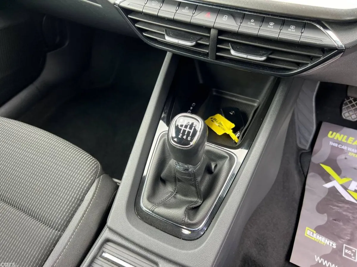 Skoda Octavia Estate, Diesel, 2023, Grey