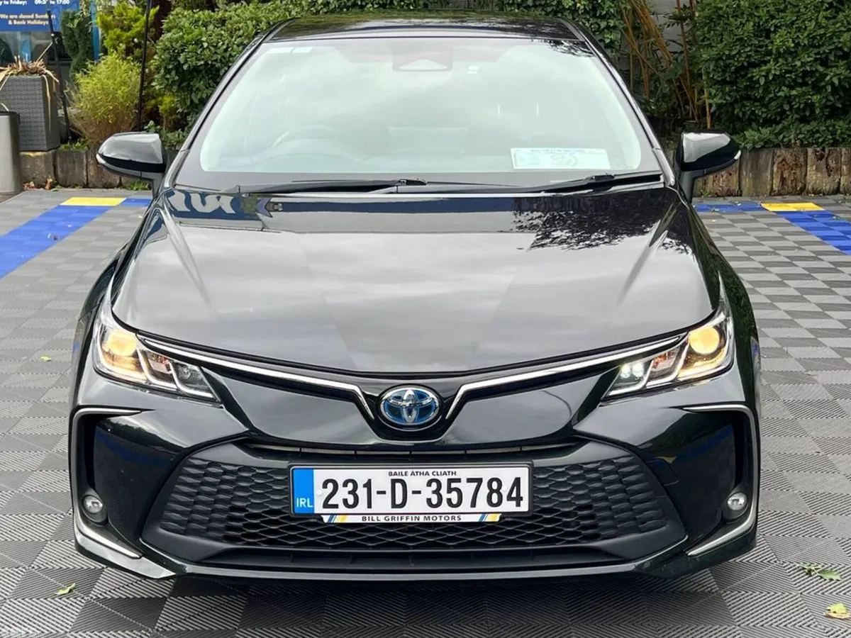 Toyota Corolla Saloon, Petrol Hybrid, 2023, Black