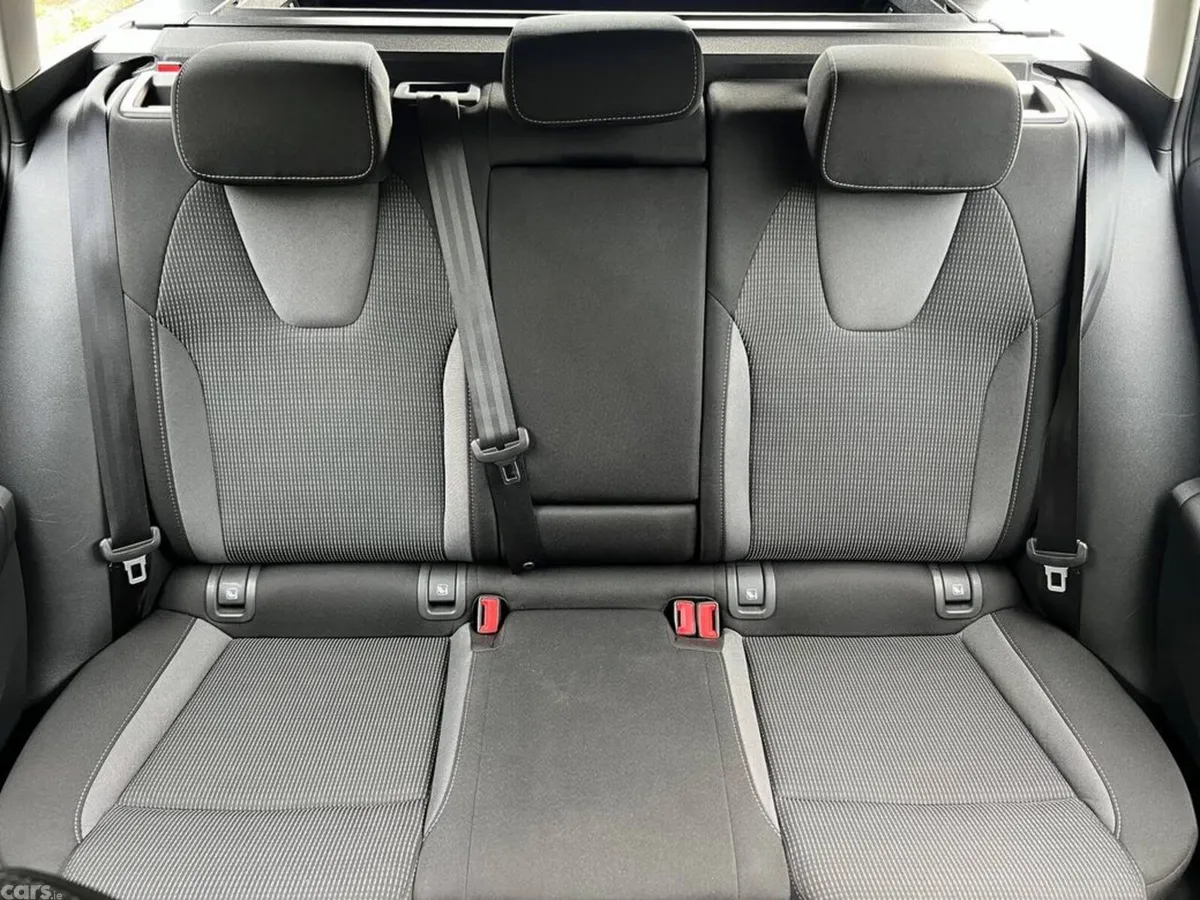 Skoda Octavia Estate, Diesel, 2023, Grey