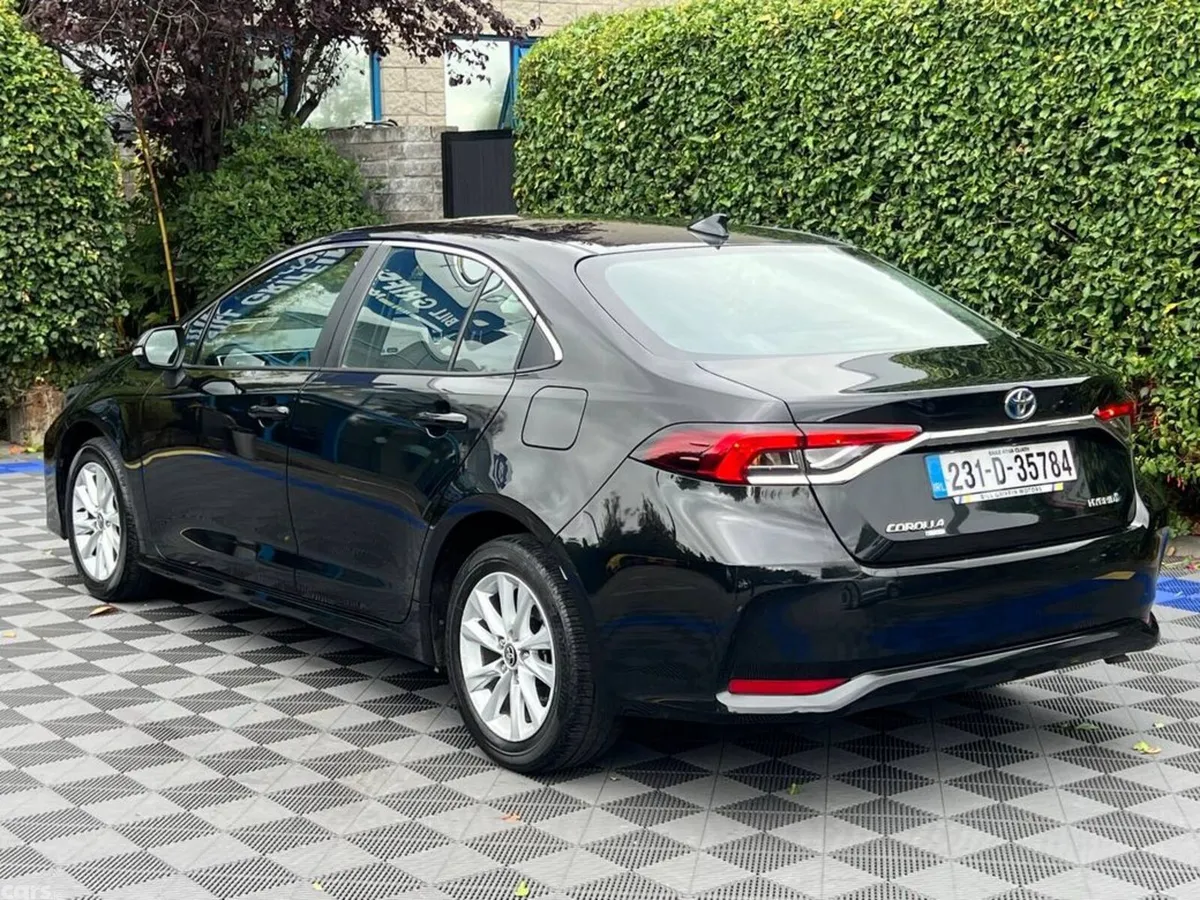 Toyota Corolla Saloon, Petrol Hybrid, 2023, Black