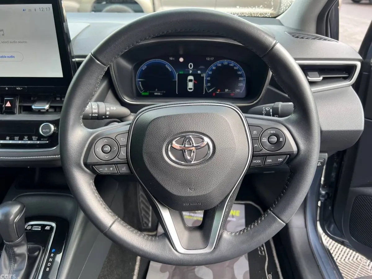 Toyota Corolla Saloon, Petrol Hybrid, 2023, Grey