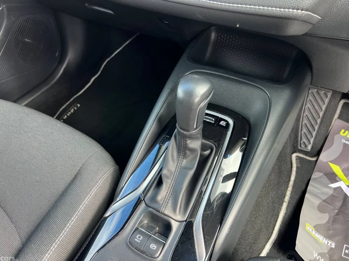 Toyota Corolla Saloon, Petrol Hybrid, 2023, Grey