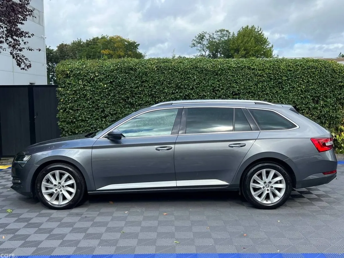 Skoda Superb Estate, Diesel, 2023, Grey