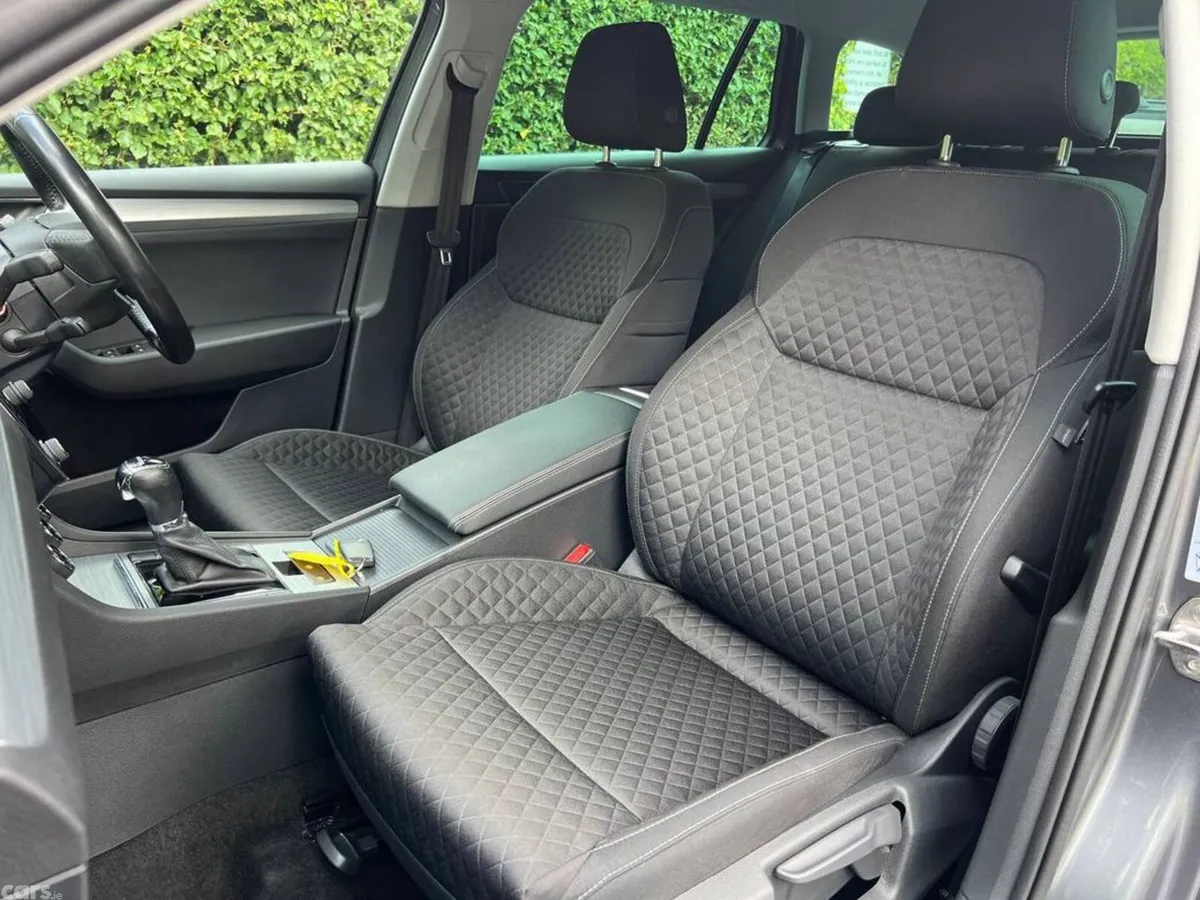 Skoda Superb Estate, Diesel, 2023, Grey