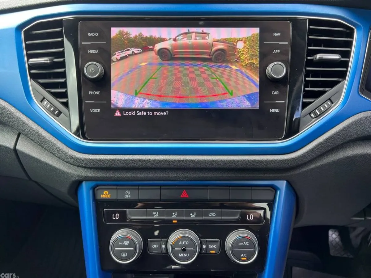 Volkswagen T-Roc SUV, Diesel, 2021, Blue