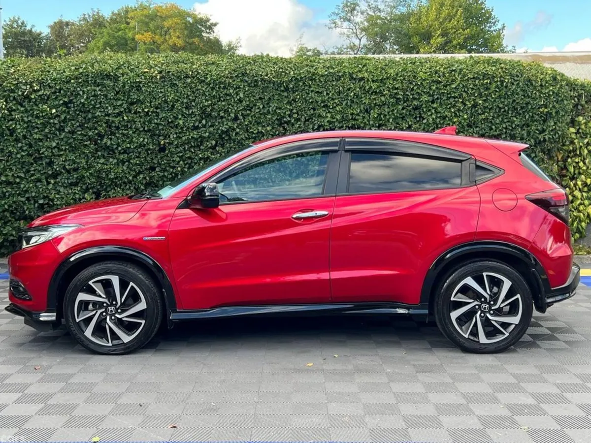 Honda Vezel SUV, Petrol Hybrid, 2021, Red