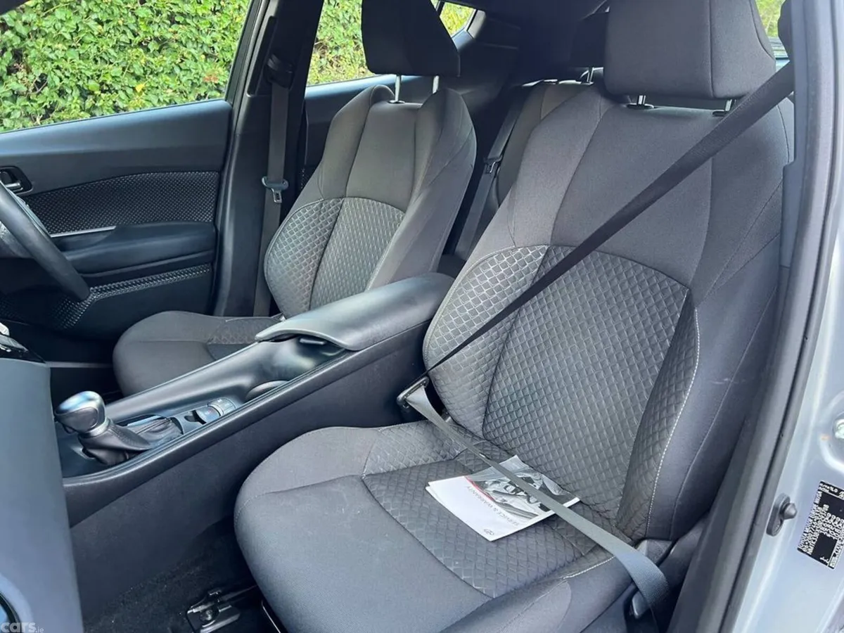 Toyota C-HR Hatchback, Petrol Hybrid, 2023, Grey