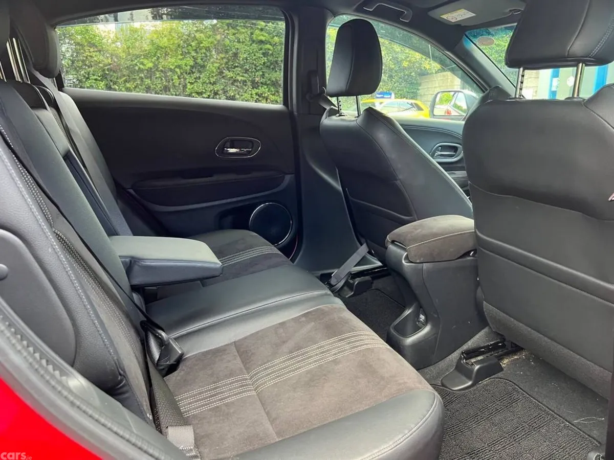 Honda Vezel SUV, Petrol Hybrid, 2021, Red