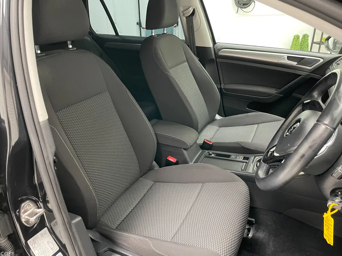 Volkswagen Golf Hatchback, Petrol, 2018, Black