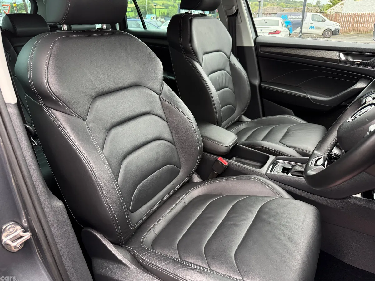 Skoda Kodiaq SUV, Diesel, 2023, Grey