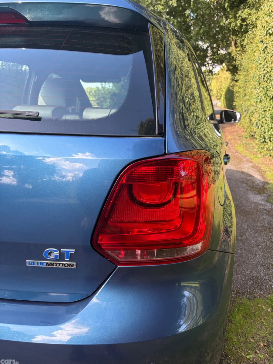 Volkswagen Polo Hatchback, Petrol, 2014, Blue