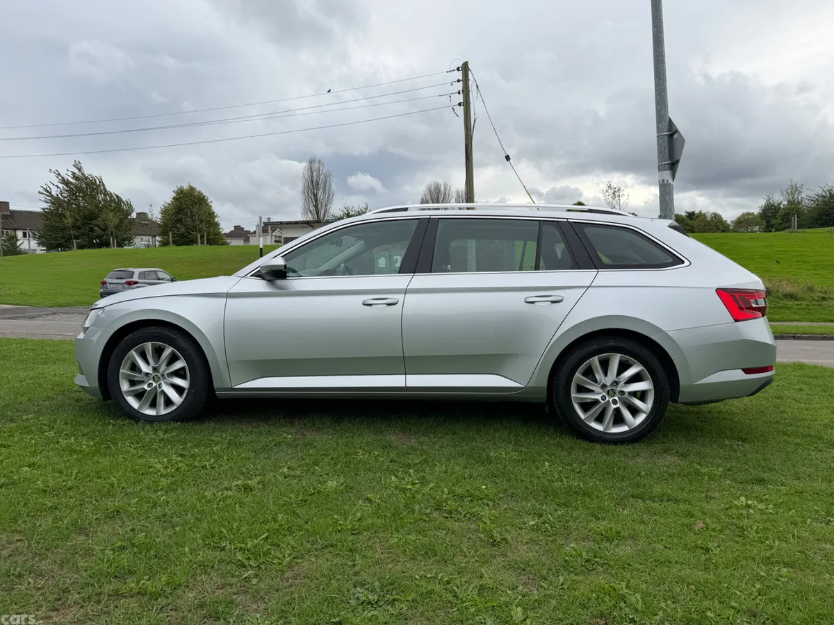 Skoda Superb Estate, Petrol, 2019, Silver
